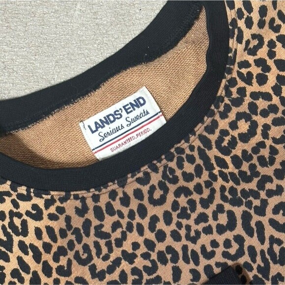 Lands End Leopard Serious Sweats Sweatshirt Womens Medium Animal Print Crew Neck - Picture 3 of 9